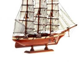 Корабль сувенирный большой - борта светлое дерево с полосой, якорь, три мачты, белые паруса с полосой