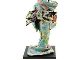 Кукла коллекционная Гейша в цветочном кимоно с музыкальным инструментом