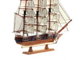Корабль сувенирный большой - борта светлое дерево с белой полосой, якорь, три мачты, белые паруса с полосой