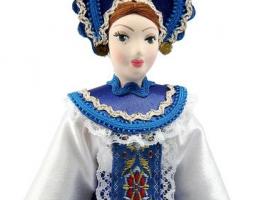 Сувенирная кукла Оксана в праздничном костюме, Россия