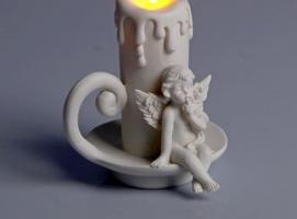 Сувенир Белоснежный ангел. Свет возле свечки