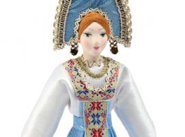 Сувенирная кукла Мирослава в праздничном костюме, Россия