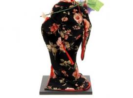 Кукла коллекционная Японка с цветочной ветвью и в шляпе