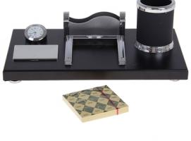 Набор настольный 5 в 1 Классика: часы, подставка для ручек, визиток ,блок для бумаги с листами