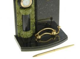 Письменный прибор: часы, ручка, визитница, герб