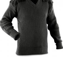 Акриловый черный свитер 
